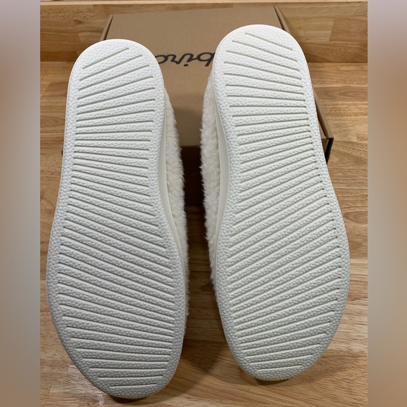NEW Wool Lounger Fluff Mens 10 Natural White Cream‎ Merino Wool main image 4